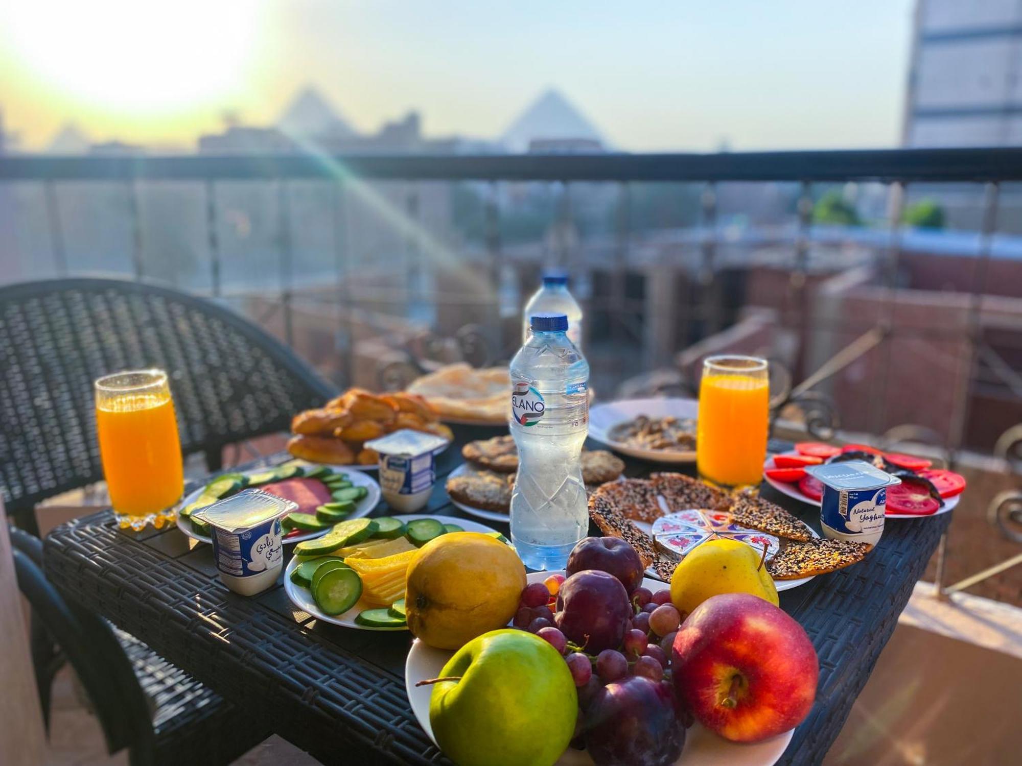 Young Pharaoh View Inn Каир Экстерьер фото