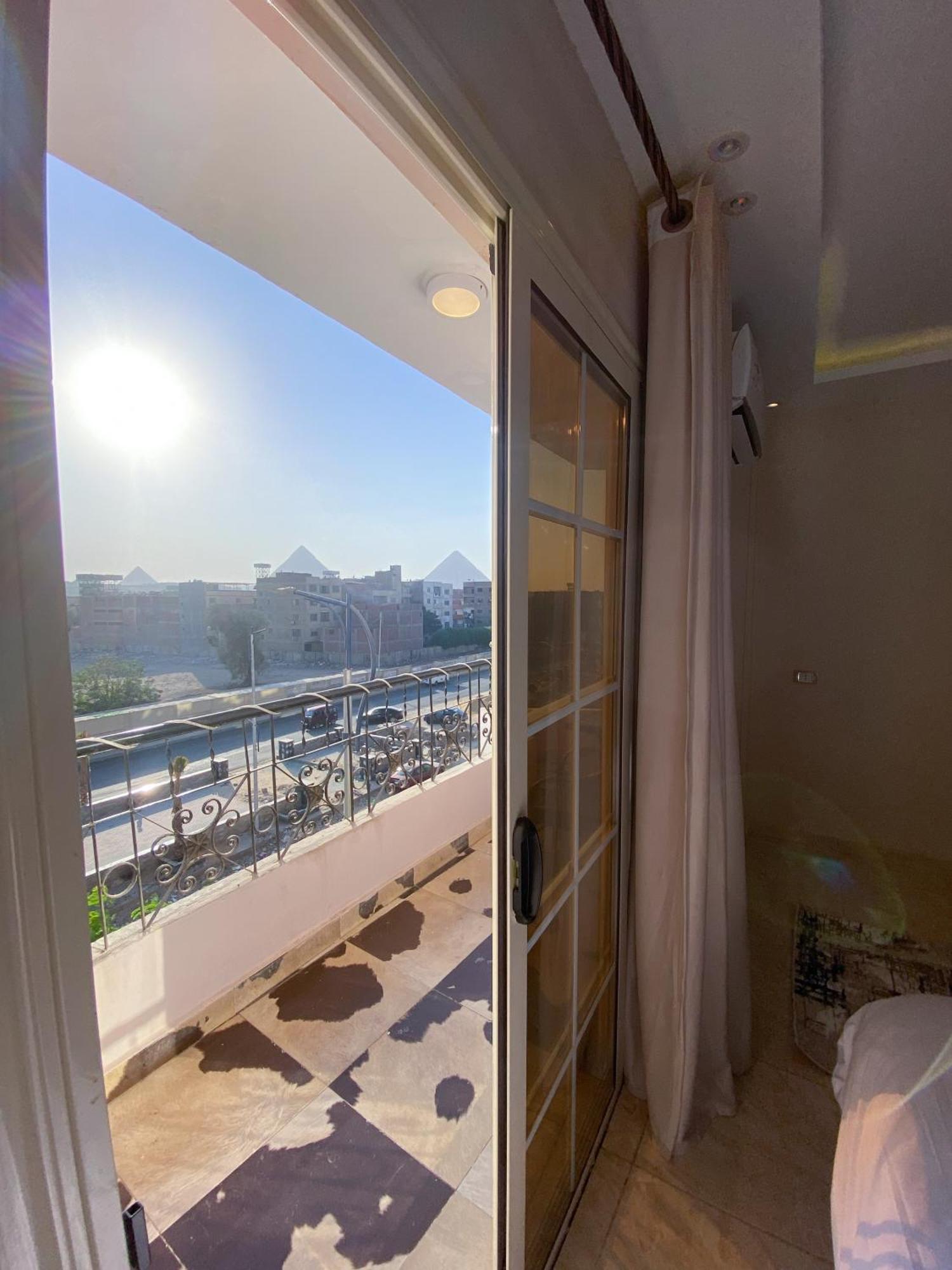 Young Pharaoh View Inn Каир Экстерьер фото