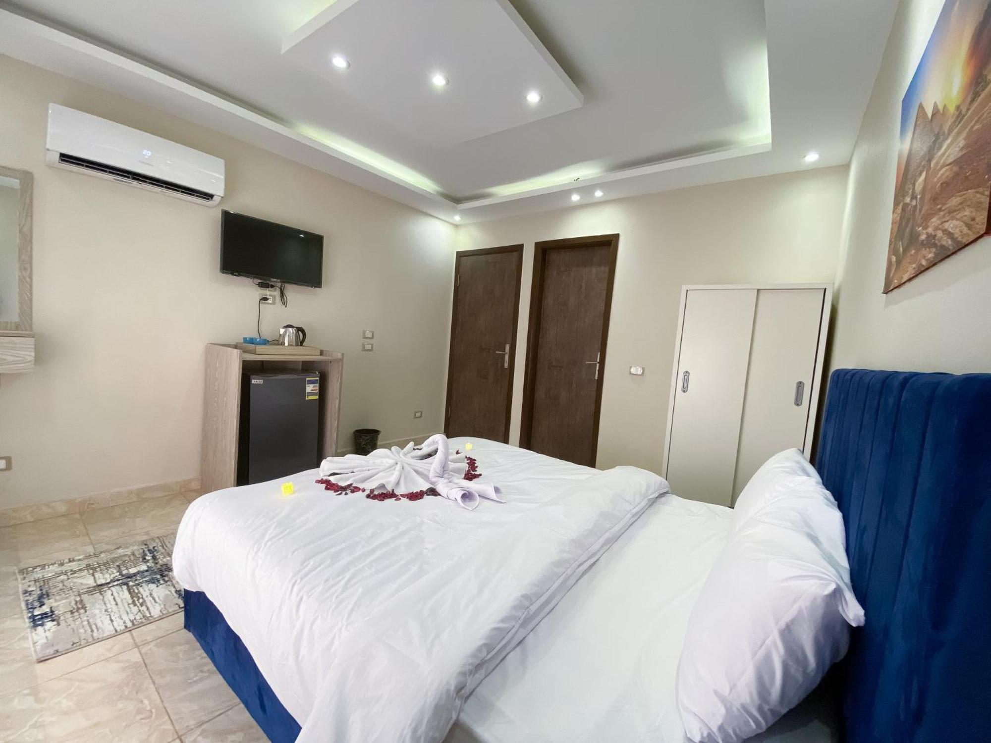 Young Pharaoh View Inn Каир Экстерьер фото