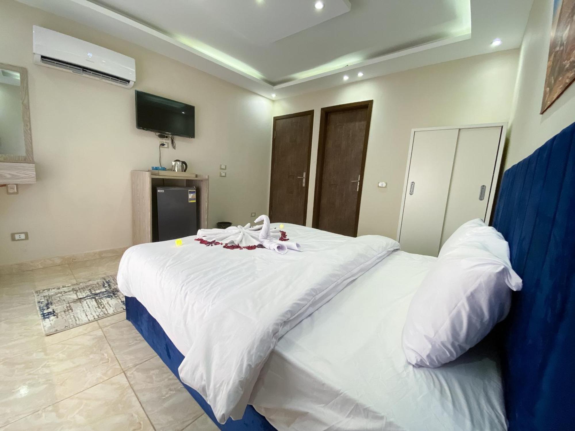 Young Pharaoh View Inn Каир Экстерьер фото
